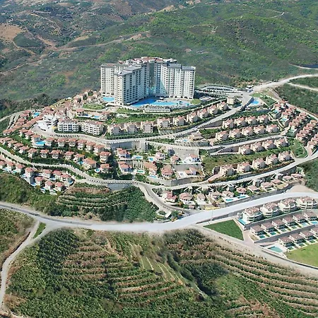 Gold 3+1 Penthouse With Free Aquapark Appartamento Alanya